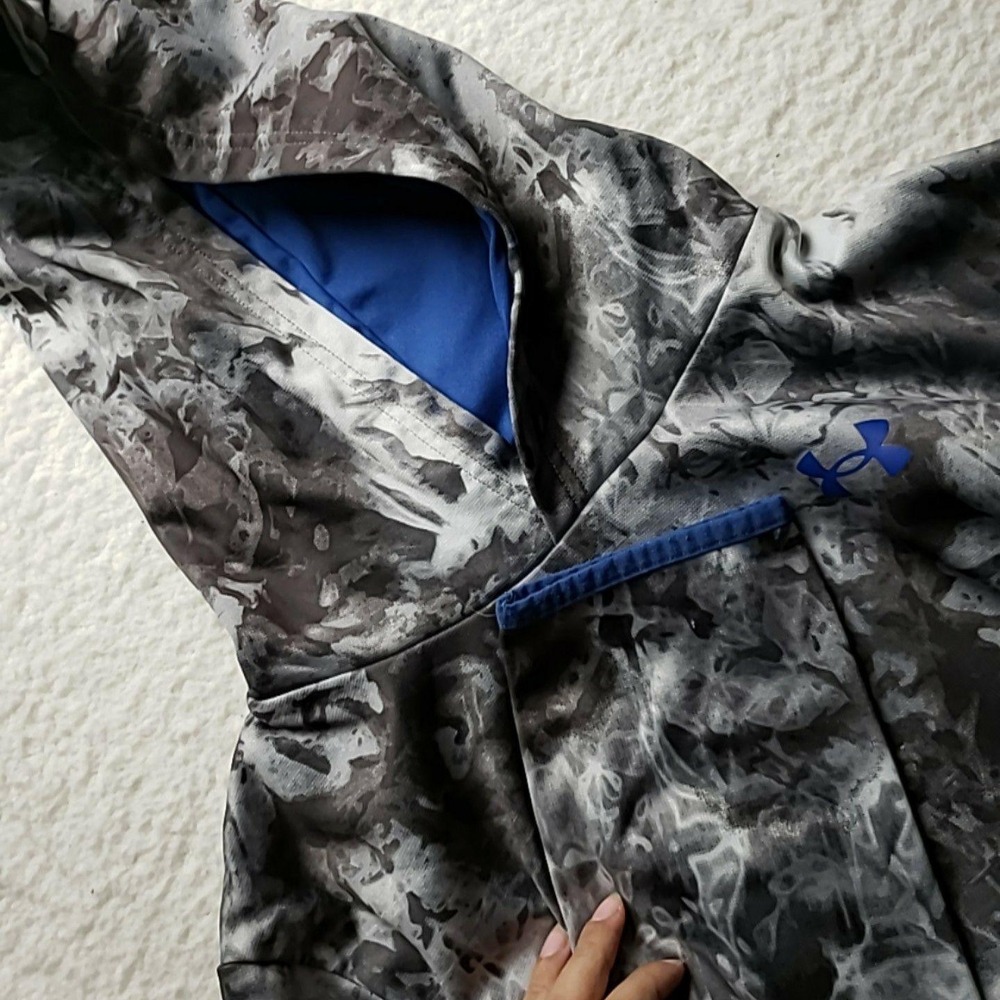 Under Armour Sweatshirt Youth YXL Gray Camo‎ Hoodie Pullover Loose Fleece Logo